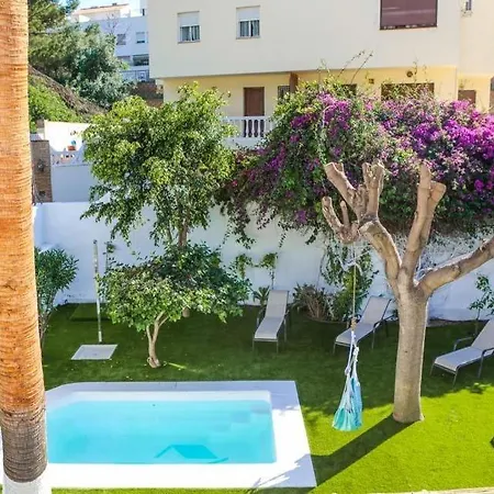 别墅 Playamar Sleeps 4 With Pool Air Con And Wifi *